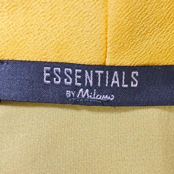 ESSENTIALS Chic Yellow V-Neck Sleeveless Blouse Size M/L - Picture 9 of 11